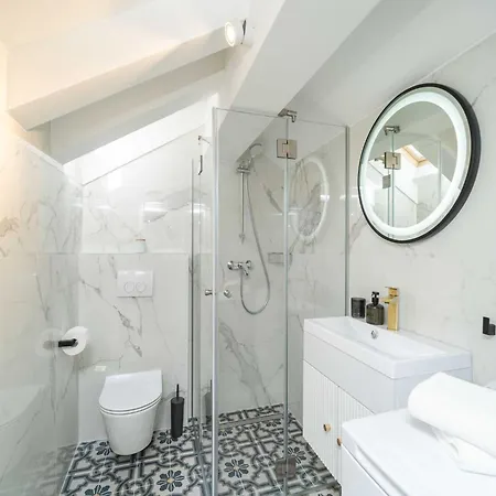 Aura - Duplex With Balcony 公寓 *