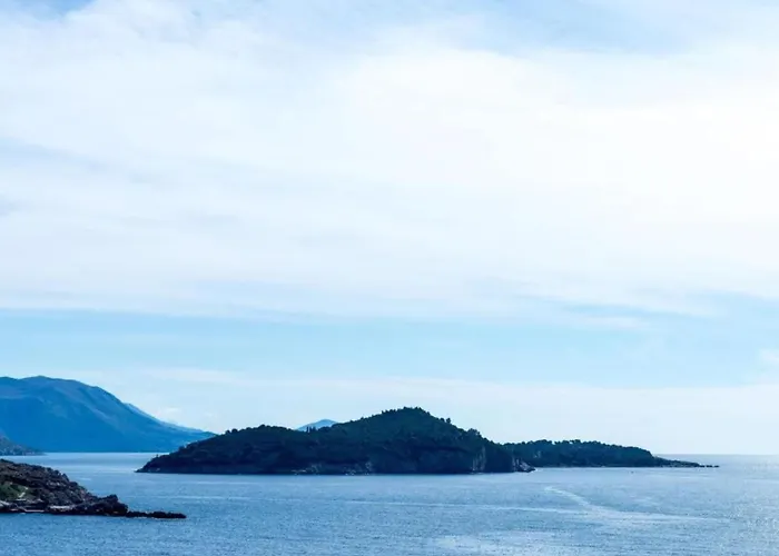 Aura - Duplex With Balcony *