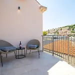 Aura - Duplex With Balcony Ragusa