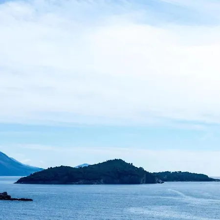 Aura - Duplex With Balcony *