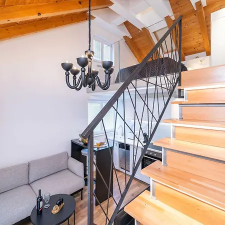 Aura - Duplex With Balcony