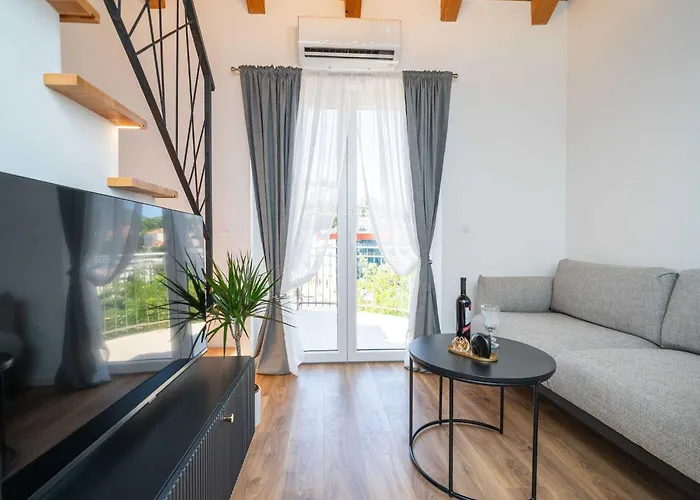 Aura - Duplex With Balcony Appartamento